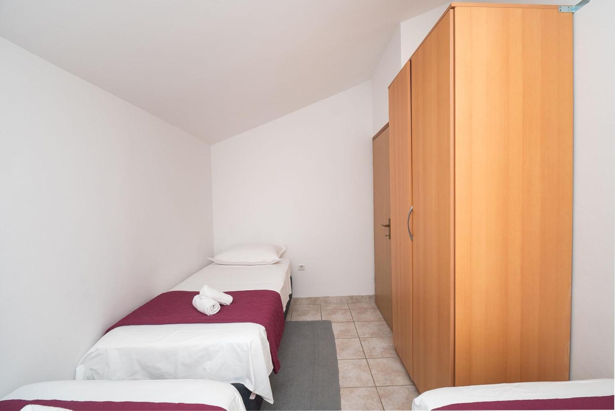 Apartments Ivica Primošten Екстериор снимка