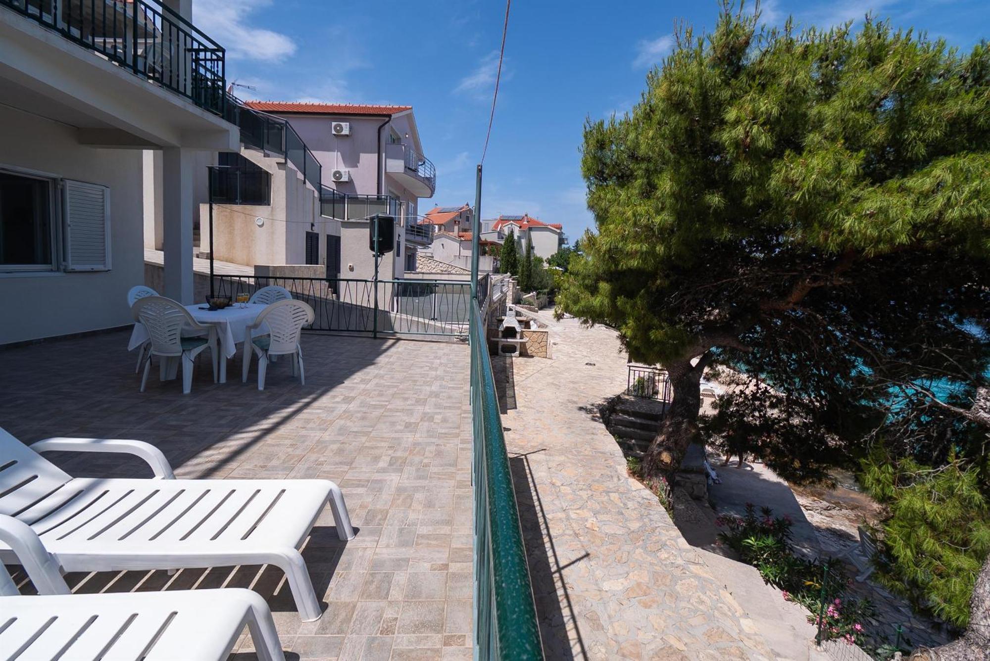 Apartments Ivica Primošten Екстериор снимка