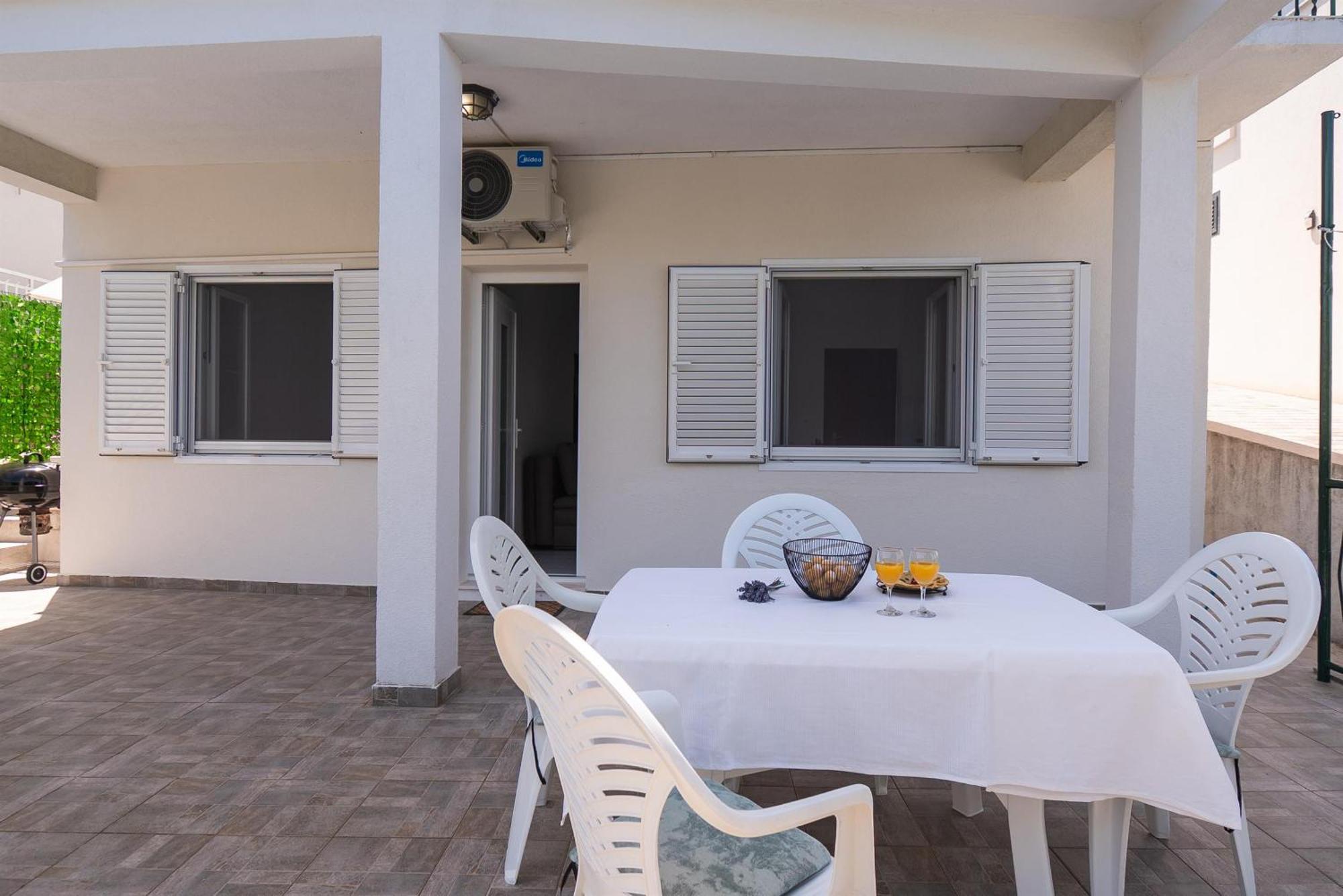 Apartments Ivica Primošten Екстериор снимка